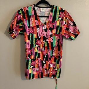 $3❤️Bundled Scrub Shirt